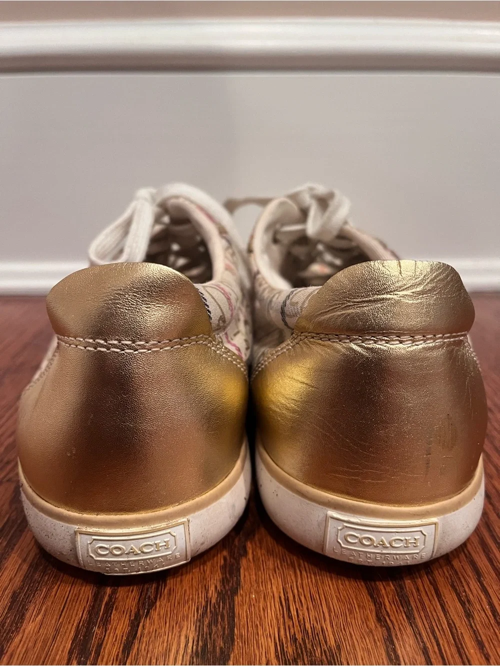 Coach Lowline Signature Canvas Sneakers size 9 B